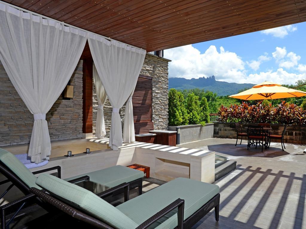 The Tang Hotel Hainan Mount Qixian Baoting Extérieur photo
