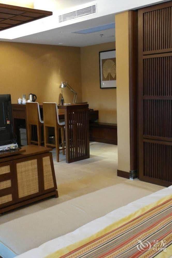 The Tang Hotel Hainan Mount Qixian Baoting Extérieur photo